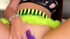 Backstage Threesome After Wet Shower Cum Swap?