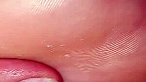 hey wanna see me licking my girlfriend's sexy toes and feet?