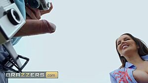 Exhibitionist Jada Sparks Takes Tourist Jordi's Monster Cock Public Doggystyle Pound