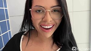 hey i fucked that hot busty latina realtor showing my apartment