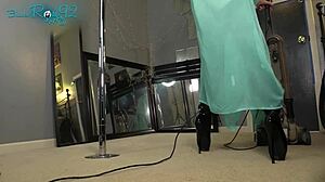 MILF Housewife in Lingerie and Hobble Boots Vacuums with Fetish Ass Sway