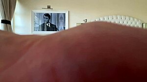 Bodybuilder Nikita Reznikova Screams in Hotel Fuck Messy Facial