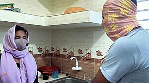 desi big ass aunty gets hardcore chudai fucked in kitchen