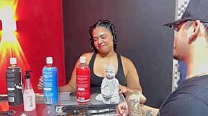 Vendedora cachonda prueba juguetes con creampie anal daddy interracial huge cock orgasm!