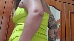 exhibitionist flashes feet preferring ugly guy with big dick over handsome small cock