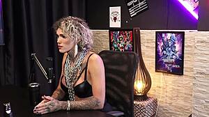 Sabrina Prezotte Takes Anal Assfucking in Cinema for Big Cash