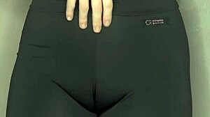 black leggings hug her cameltoe tight in yoga tease