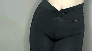 black leggings hug her cameltoe tight in yoga tease