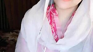 hey this muslim girl's hot live cam from pakistan is on