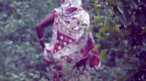 desi lady spreads wide unleashing her warm piss stream teasingly