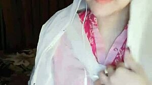 hey this muslim girl's hot live cam from pakistan is on