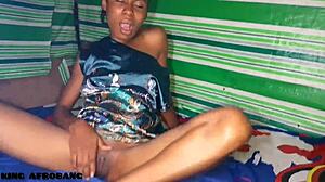 i'm gentle dovee in king afrobang ghetto casting toying my ebony pussy softly