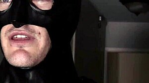 watch lilith luxe snowball monster cum after batman blowjob