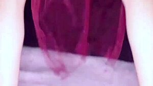 Bonneyuwu Dances Sexily as Leia in Star Wars Cosplay Tease.