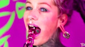 wanna see this tattooed babe wreck her ass solo with toys