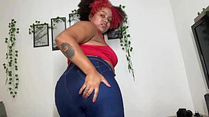 omg this bbw beauty farts loud in tight blue jeans so dirty