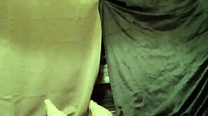 French Slave Esclave F Masturbates with Pins in BDSM Auto-Session
