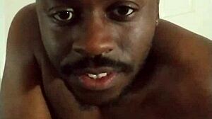 Romantic Ideas: Sketching and Worshipping Women in Jeans for Free