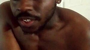 Romantic Ideas: Sketching and Worshipping Women in Jeans for Free