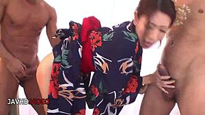 i crave kaori maeda's naughty blowjobs on two guys