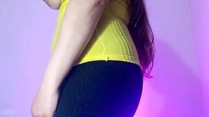 latina puta esposa infiel grinds big ass pussy in leggings for hijastro homemade usa bhabhi desi