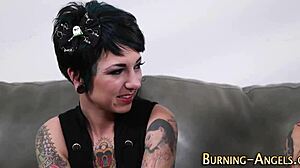 This alternative slut getting her ass rimmed just hits different, right?