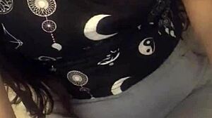 Desi Arab Girl Shows Off Her Perfect Curvy Body!