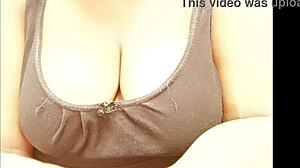 What if your Indian big boobs aunty flashed them just for your eyes?