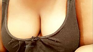 What if your Indian big boobs aunty flashed them just for your eyes?