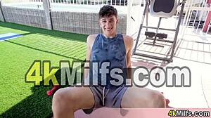 Sporty Stepmom's Pussy Burns Workout