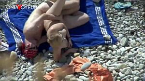 Beach Voyeur Captures Juicy Ass White Girl Fucked Doggystyle and Creampied