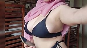 watch my thick hijabi ass bounce and twerk in this hot compilation