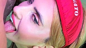Blondinha rides bareback on yacht with full red sheer views in amateur style