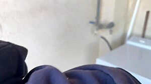 Neighbour sex accident leads to laundry blowjob cum mouth?