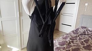 damn that syrian milf in pantyhose masturbates hard and squirts wet everywhere