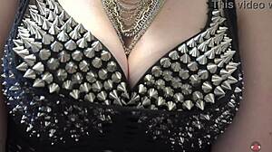 Nice Tits and Ass in Bra and Pantyhose Cumshot