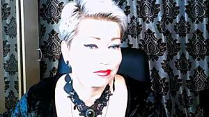 wife's webcam whoring day: milf squirts on dildo close up!