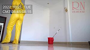 nude maid scrubs office floors bare under her skirt on c3 date
