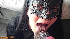 Amateur Milf Glazes Muffin with Thick Cum Eating Fetish Load
