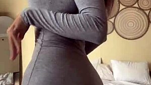 Stepmom's big tits demand licking now