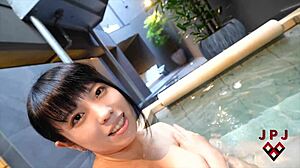 i had craziest sex in hot spring so steamy n slippery!!