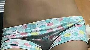curvy 18 year old latina undresses in classroom amateur clip