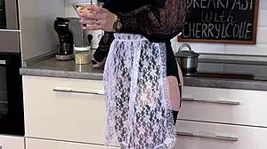 curvy mature cherrylcolle tempts with breakfast fetish play