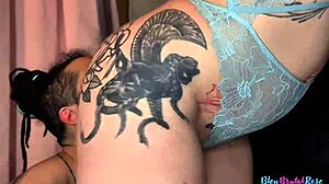 Hot Curvy Redhead Milf Twerks Phat Ass Spreads Hole. Gets Worshipped and Pussy Fingered