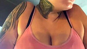 Gym girl sweaty blusinha dripping down her wet pussy nearly expelled