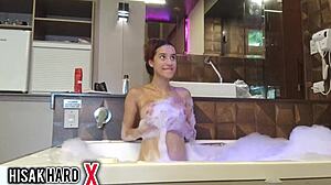 Novinha 18y In Motel Bathtub