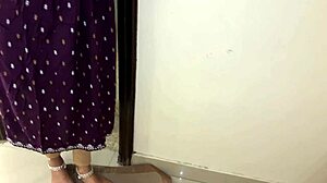 Jija-Ji Aarushi Ko Mootte Dekhte Pakde Gaye Phir Aarushi Ne Apna Sab Kuch Unhe Dikha Diya