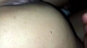 Culona sumisa se folla dos desconocidos despu�s de fiesta casero real