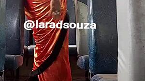 Indian crossdresser slut lara dsouza poses sexy in bus