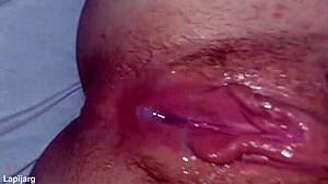 metiendo toda mi leche en la vagina de mi hermanastra argentina corrida dentro